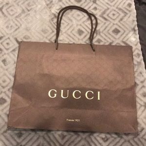 Gucci shopping bag